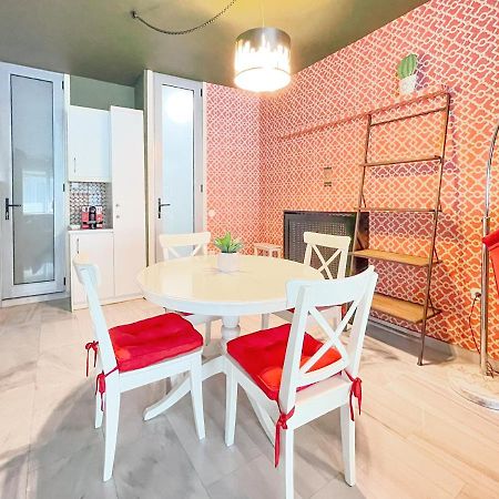 Loft 1 Bedroom Apartment In The Heart Of Aten Exteriör bild