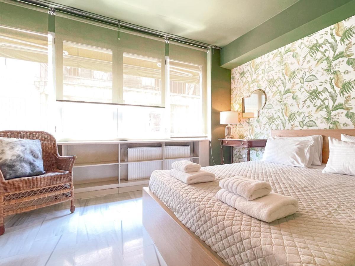 Loft 1 Bedroom Apartment In The Heart Of Aten Exteriör bild